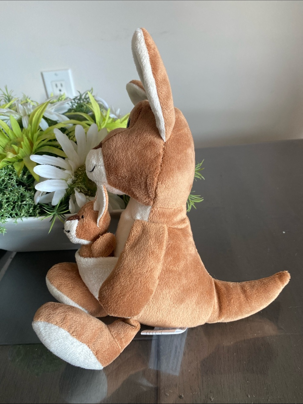 Kinder Kangaroo & Joe Plush Animal - Picture 4 of 7
